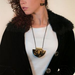  Semicírculo Pan de Oro WOOD, STONE AND RESIN NECKLACES FOR WOMEN
