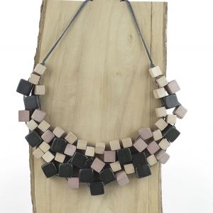  Collar corto milticubos WOOD, STONE AND RESIN NECKLACES FOR WOMEN